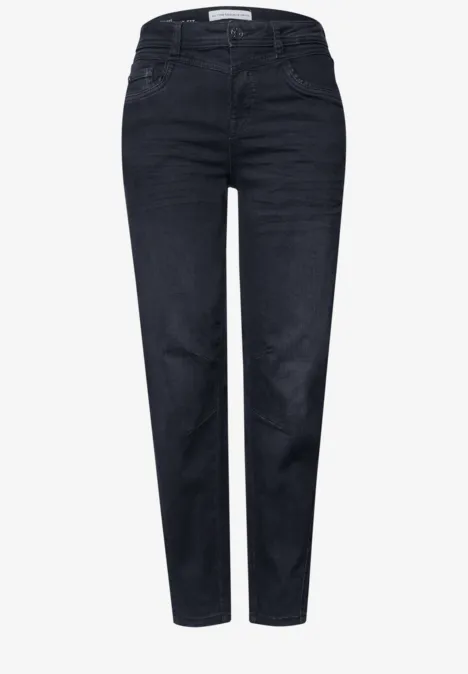 High Waist Barrel Leg Jeans im Loose Fit blue black soft wash Dunkelblaue, gerade geschnittene Jeans mit hohem Bund.