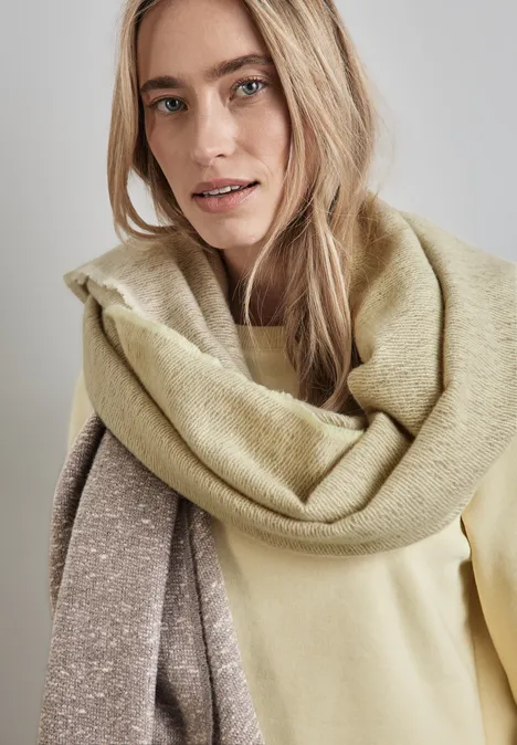 Schal mit Farbverlauf breezy beige mel.