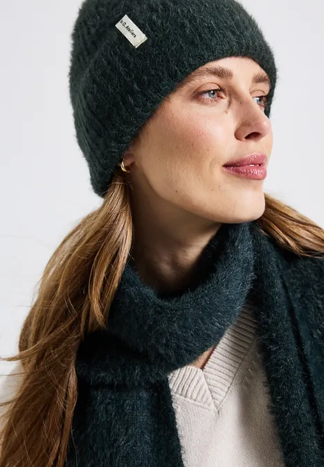 Beanie van verengaren juniper green mel.