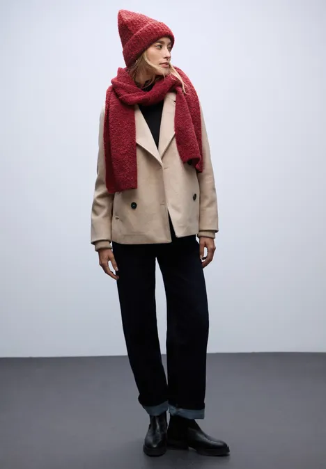 Bouclé Schal carpet red