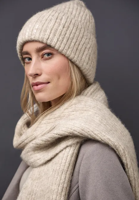 Beanie mit Pailletten pastel sand Beanie mit Pailletten pastel sand