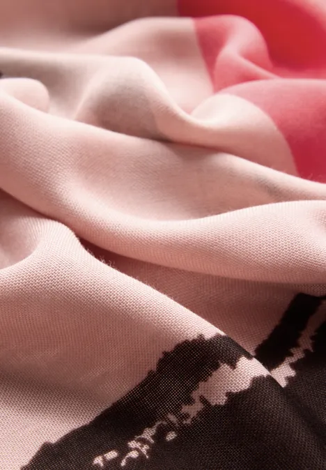 Lichtgewicht sjaal met patroon faded rose
