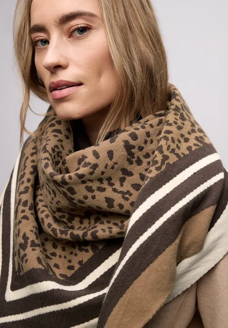 Dreieckstuch mit Leo-Muster Cinnamon Brown Dreieckstuch mit Leo-Muster Cinnamon Brown