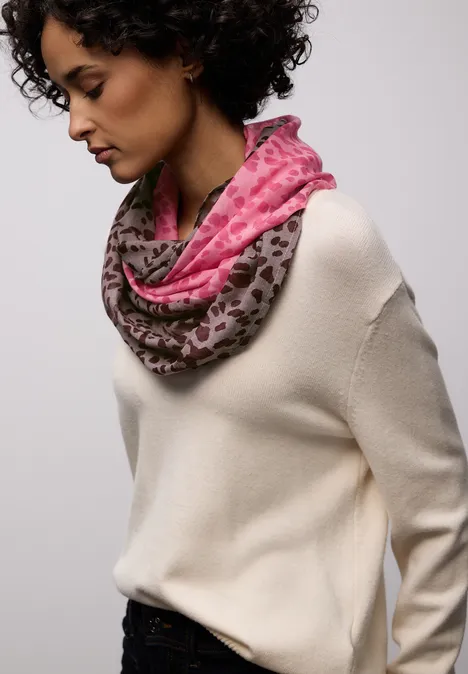 Sjaal met lusjespatroon blossom pink Sjaal met lusjespatroon blossom pink