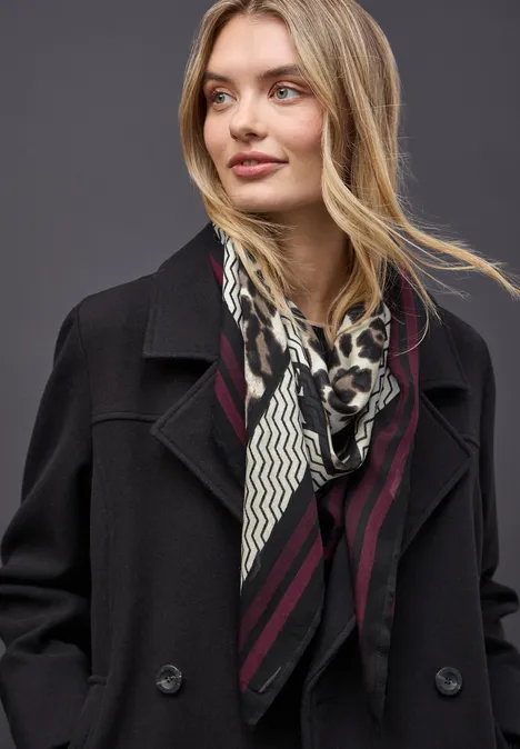 Sjaal met leopatroon multicolor Sjaal met leopatroon multicolor