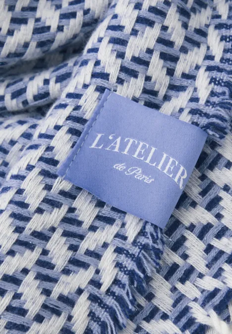 Gemustertes Dreieckstuch frosted blue