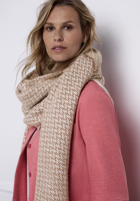 Gedessineerde driehoekige sjaal null