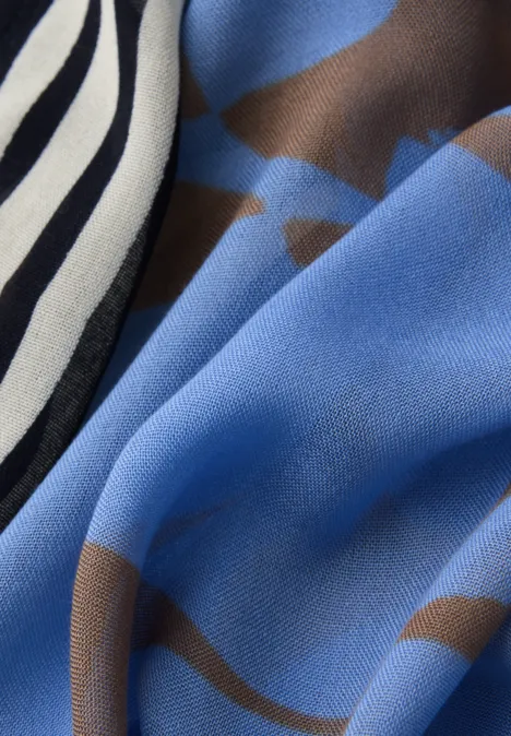 Gemusterter Loop Schal bonnet blue