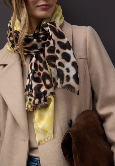 Leo Schal bloom yellow Leo Schal bloom yellow