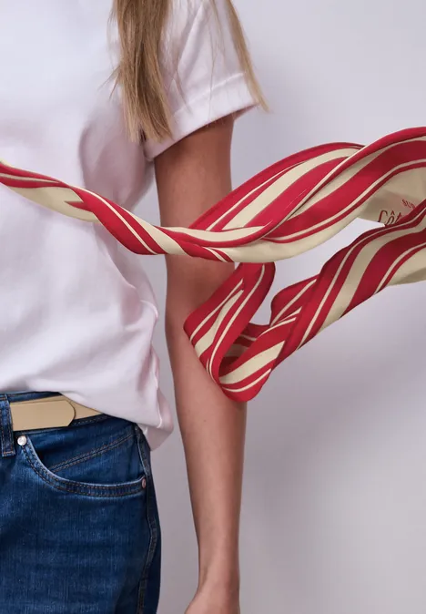 Nicki sjaal salsa red