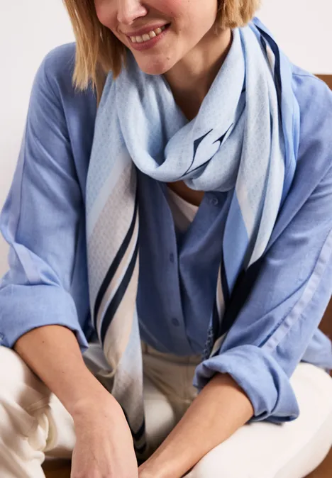 Modalowy szalik z napisem shadowed navy