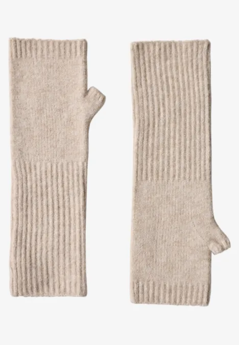 Manchettes en maille fine, couleur unie Soft Sand Mel.