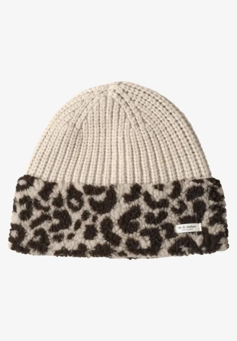 Bonnet en tricot avec des détails en peluche barley beige mel.