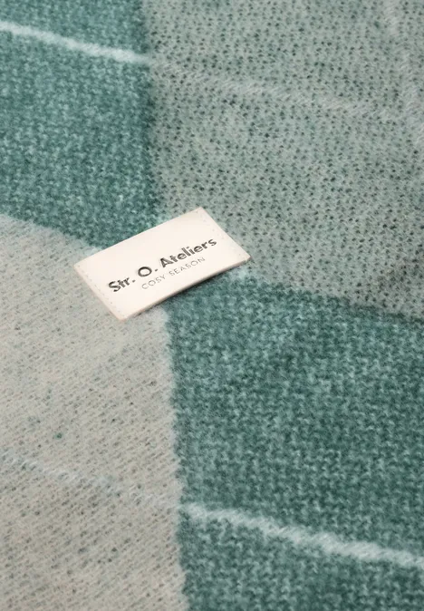 Longue écharpe à franges et motif argyle stormy green