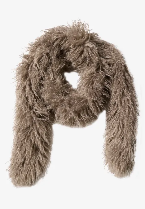 Schal aus Fake Fur in Unifarbe oatly sand Schal aus Fake Fur in Unifarbe oatly sand