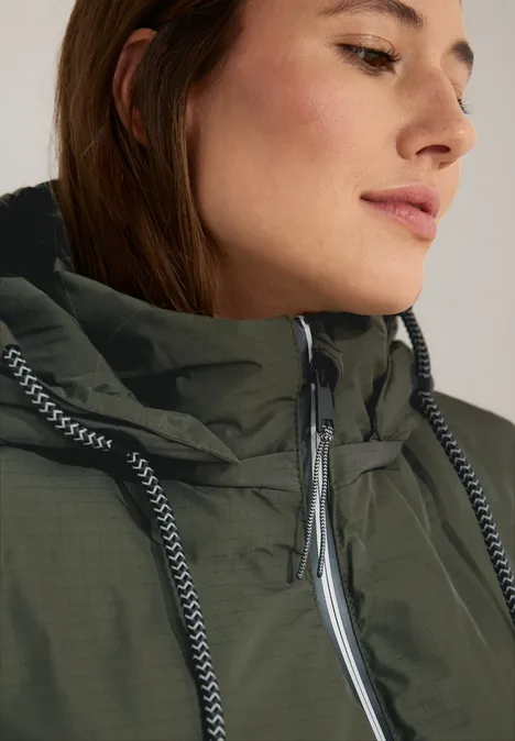 Gewatteerde jas met capuchon olive crop