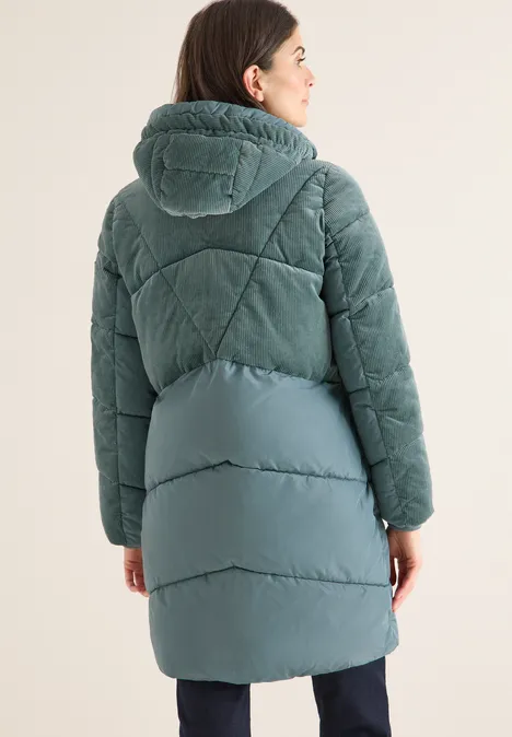 Pufferjas met ribfluwelen mix ice hill green