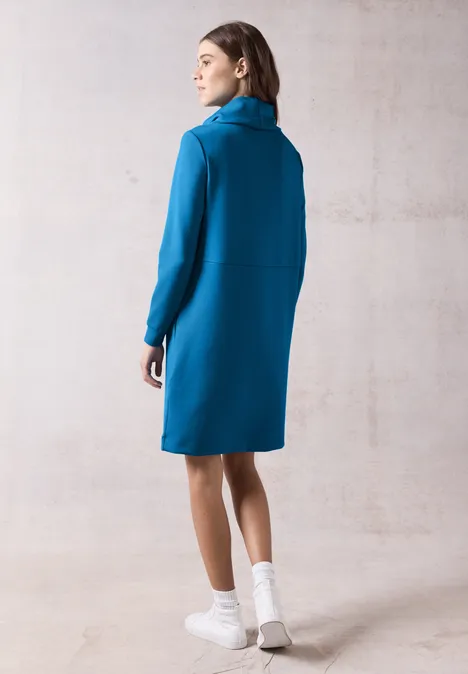Robe à grand col dynamic aqua blue