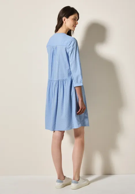 Gestreiftes Seersucker Kleid aster blue