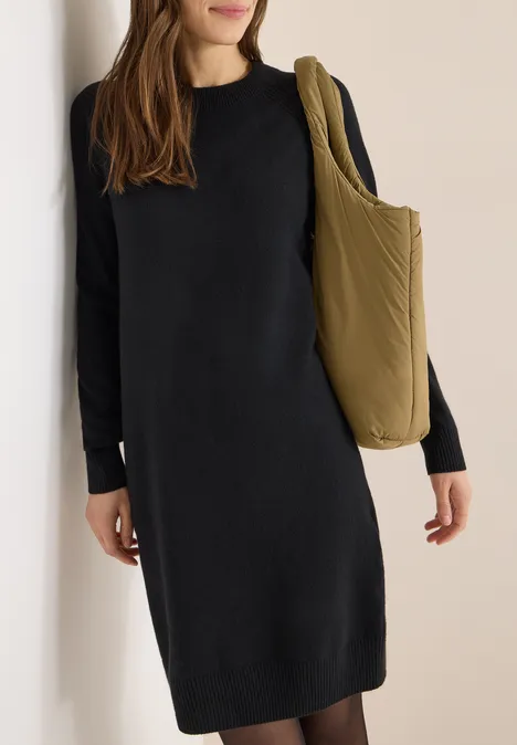 Zachte gebreide jurk Black