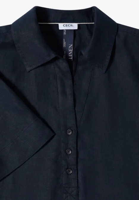 Dunkles kurzärmeliges Hemd mit Knopfleiste und spitzem Kragen.