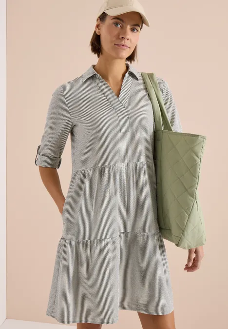 Knielanges Kleid in Seersuckerqualität khaki