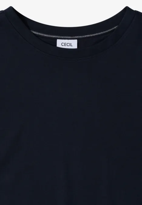 Schwarzes Rundhalsshirt mit dezentem Label im Nacken.
