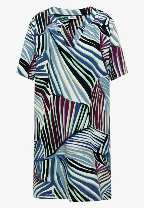 Korte jurk met korte mouwen, V-hals en abstract zebrapatroon in blauw-, paars- en zwarttinten.