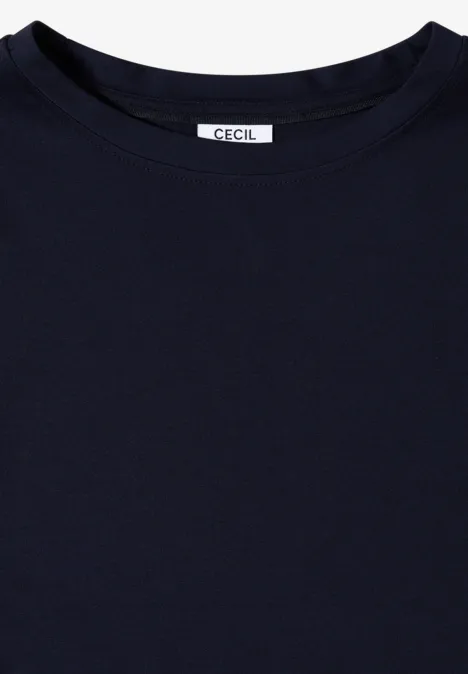 Schlichtes dunkelblaues T-Shirt mit Rundhalsausschnitt und 'CECIL'-Label am Kragen.