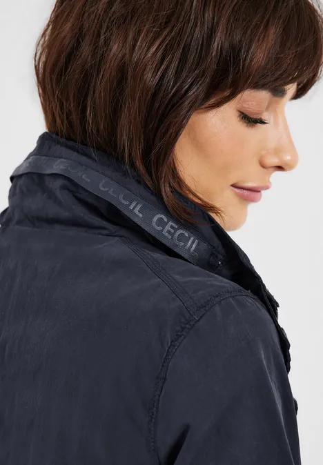 Kurze Jacke mit Taschen navy blue