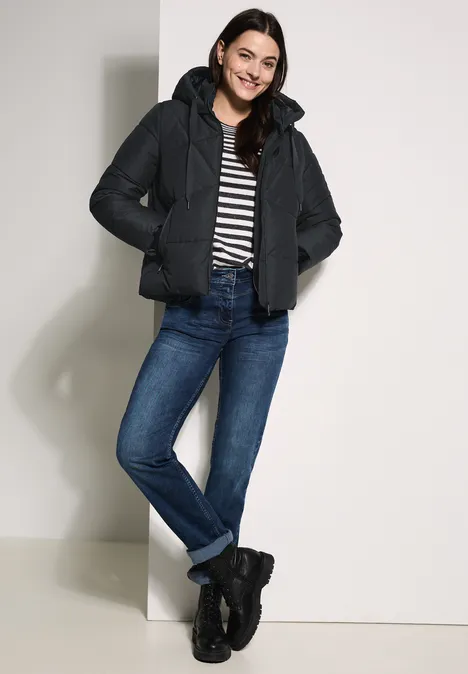 Gefütterte Steppjacke Black
