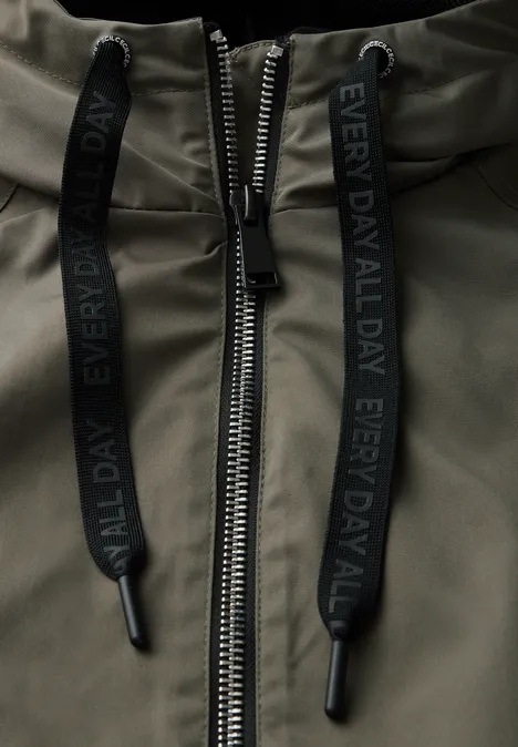 Kurze Jacke earthy khaki