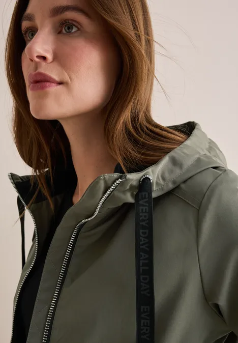 Kurze Jacke earthy khaki