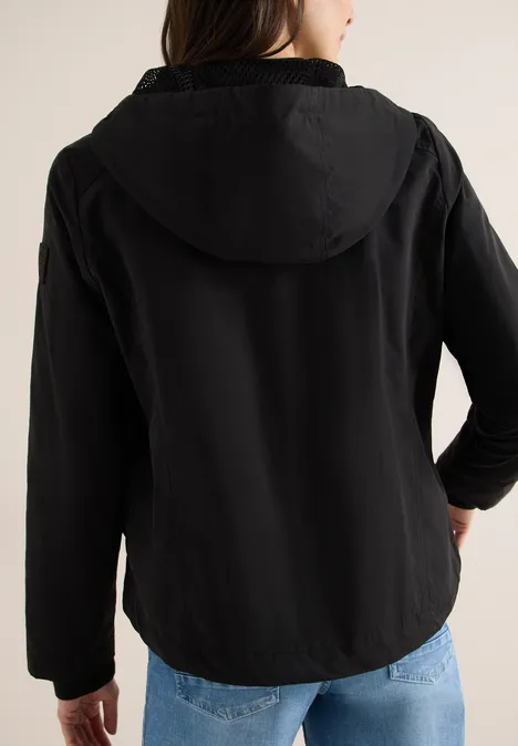 Kurze Jacke Black