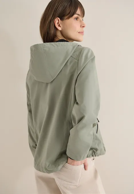 Kurze Jacke chlorella green