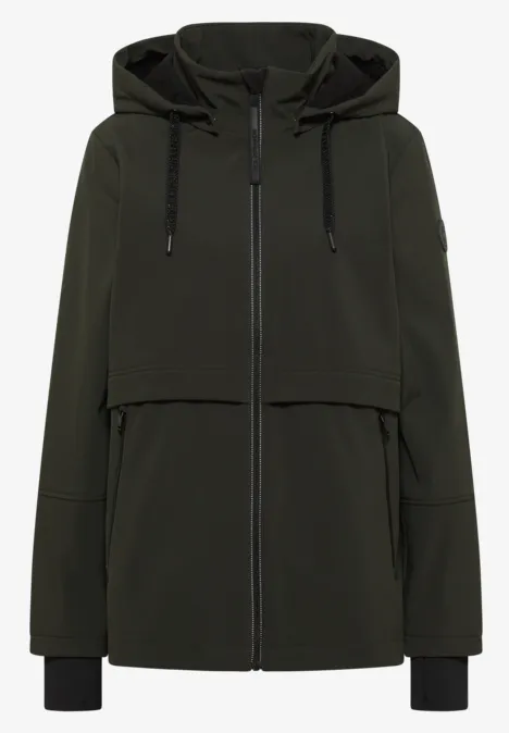 Veste softshell vert foncé à capuche et fermeture éclair.