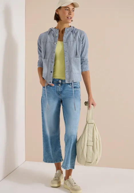 Overshirt mit Kapuze und Streifen mid blue wash Overshirt mit Kapuze und Streifen mid blue wash