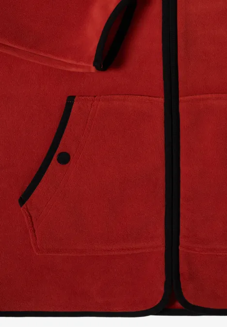 Rood fleecejack met zwarte ritssluiting, zak aan de zijkant met zwarte bies en drukknop
