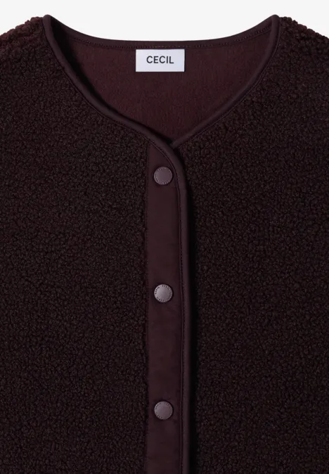 Dunkelbraune Fleece-Strickjacke mit Rundhalsausschnitt und Knopfleiste, Label 'CECIL' am Kragen.