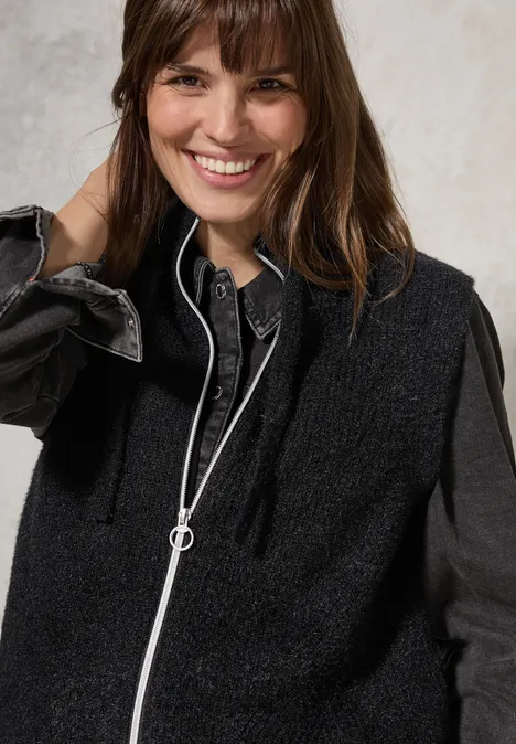 Federgarn Weste Black