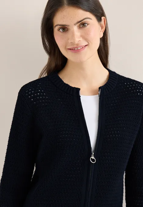 Gehaakt vest universal blue Gehaakt vest universal blue