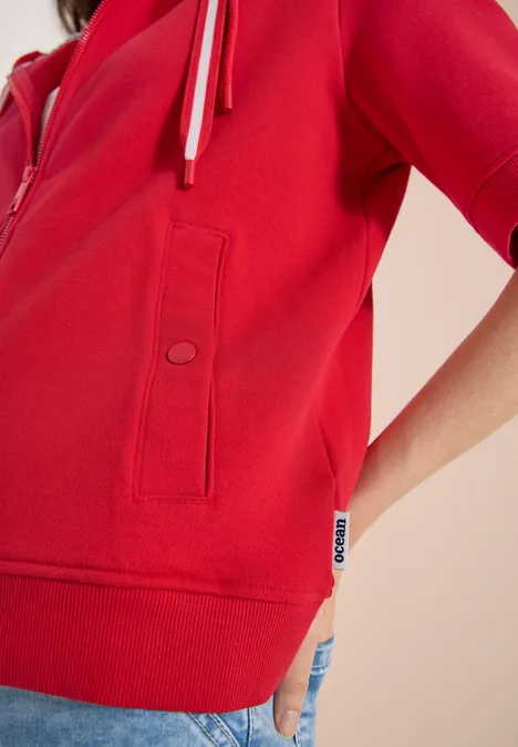 Sweaterjack met korte mouwen en capuchon glazed apple red Rode hoodie met ritssluiting en buidelzak