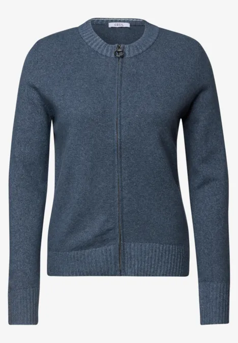 Damesvest in donkerblauw met rits, ronde hals en geribbelde boorden.
