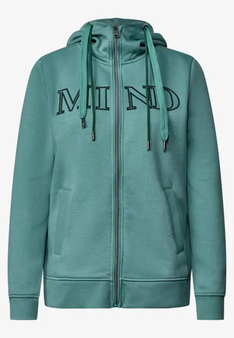 Sweatjacke mit Wording Artwork mineral blue Grüner Kapuzenpullover mit Reißverschluss und 'MIND'-Schriftzug auf der Brust.