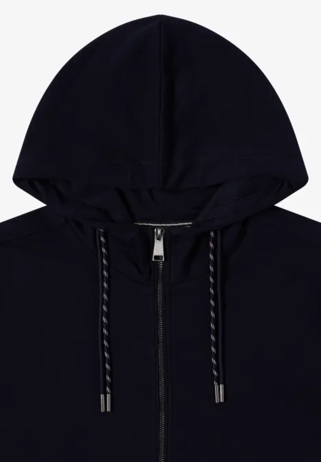 Schwarzer Kapuzenpullover mit Reißverschluss und Kordelzug vorne.