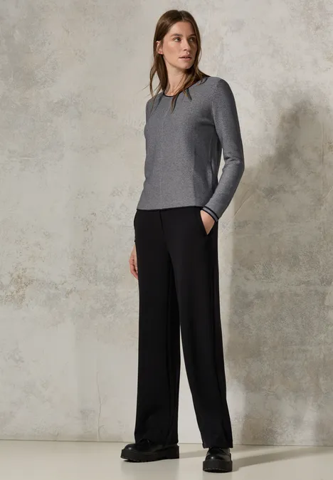 Pulli mit Strukturstreifen Black