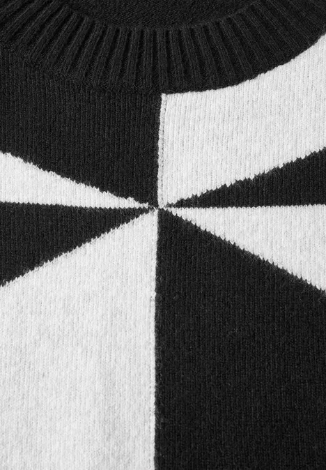 Gemusterter Pullover Black