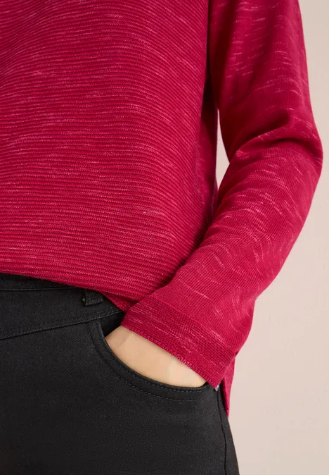 Trui met V-hals beaujolais red heather mel.