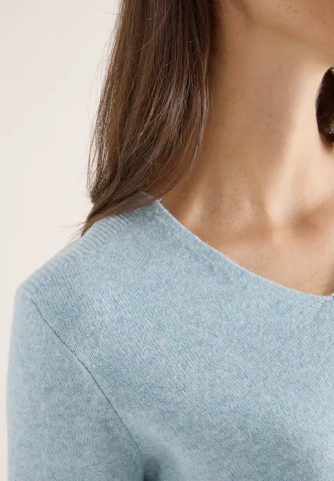 Gezellige trui met V-hals faded blue melange