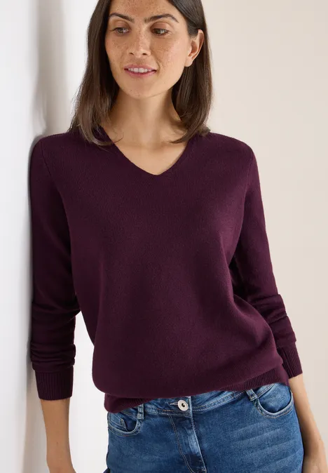 Gezellige trui met V-hals eggplant red